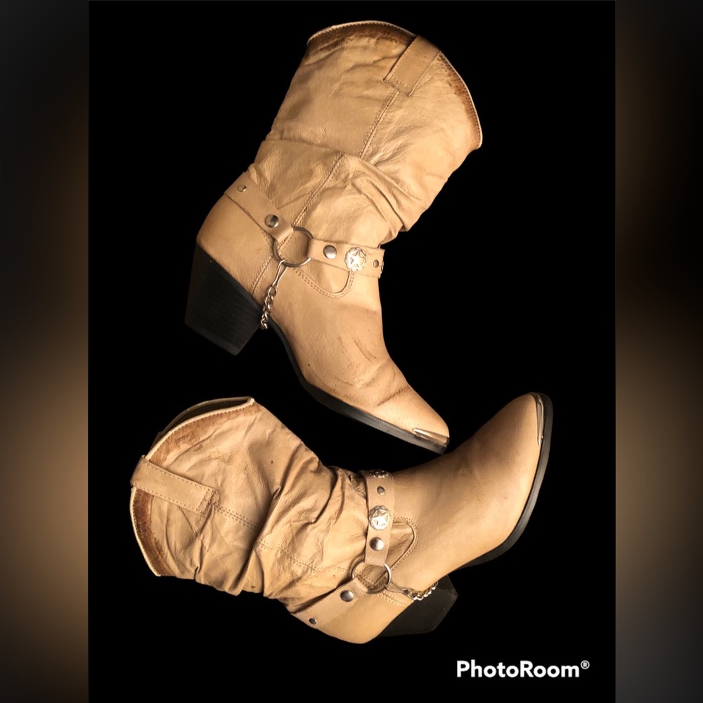 Classic Vintage Dingo Boots 7.5